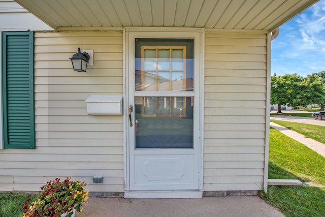 view of exterior entry