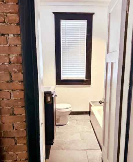 2192 Montclair St, Detroit, MI 48214 - photo 21