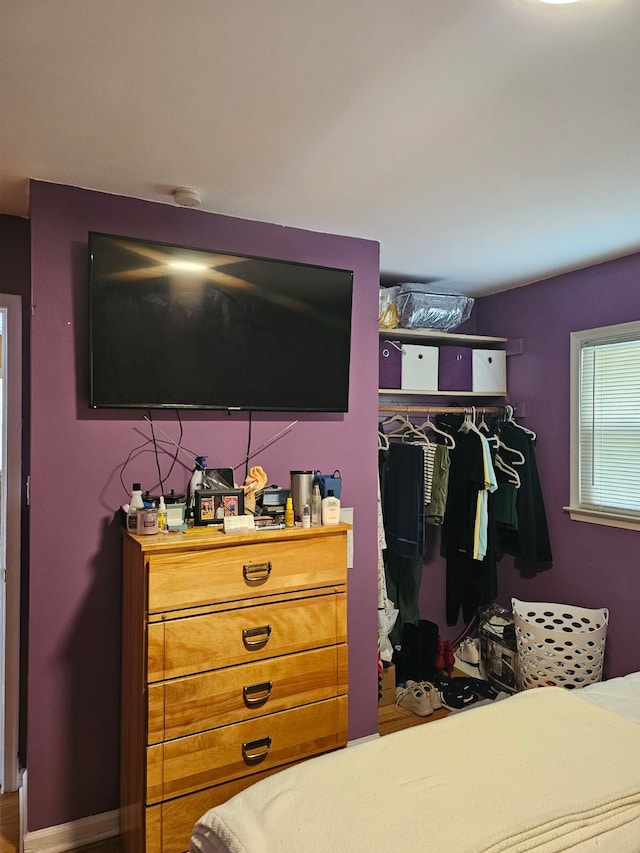 bedroom featuring a closet