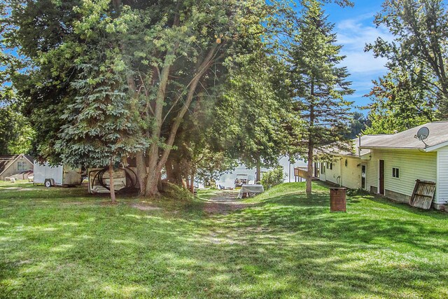 6662 Lorne Dr, Pentwater, MI 49449 - view of grassy yard
