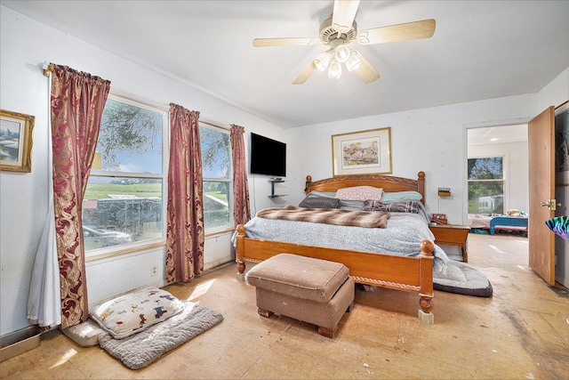 bedroom with ceiling fan