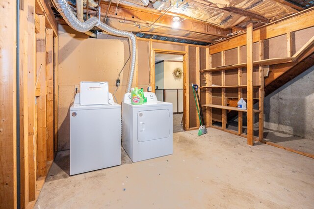 basement featuring washer and dryer