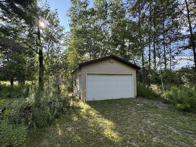 5490 S Harrison Rd, Houghton Lake, MI 48629 - view of detached garage