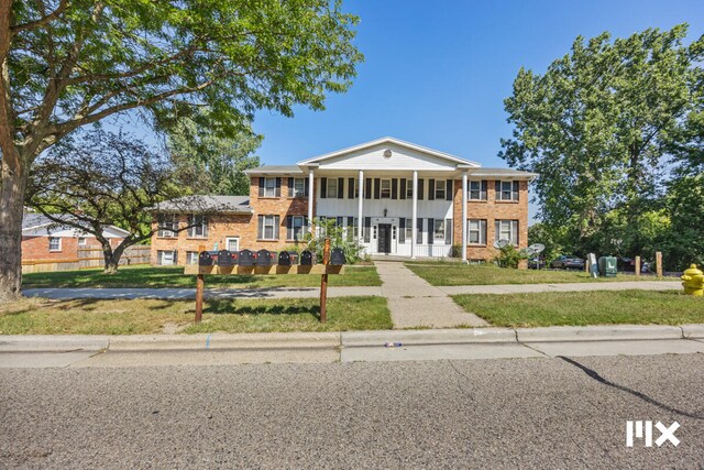 view of front of house with covered porch