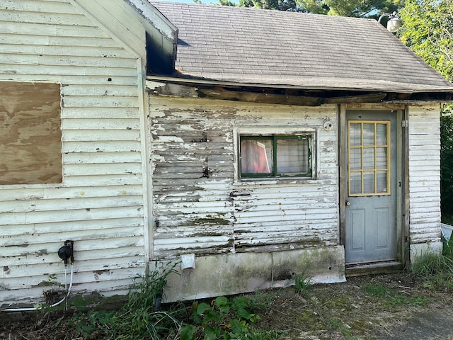 view of home's exterior