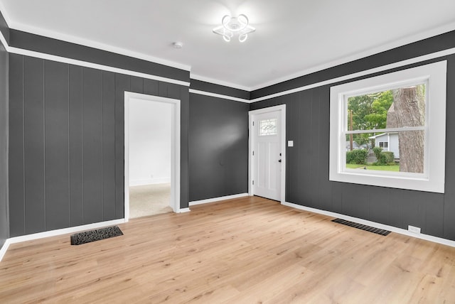 foyer entrance featuring light hardwood / wood-style floors