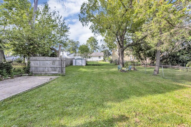 622 W Ganson St, Jackson, MI 49201 - view of yard