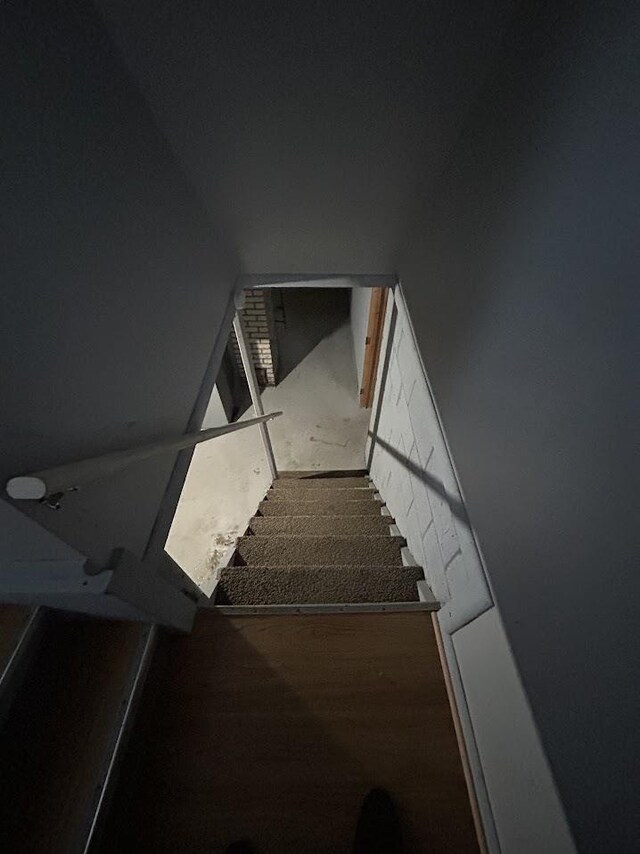 928 Mann Ave, Flint, MI 48503 - view of staircase