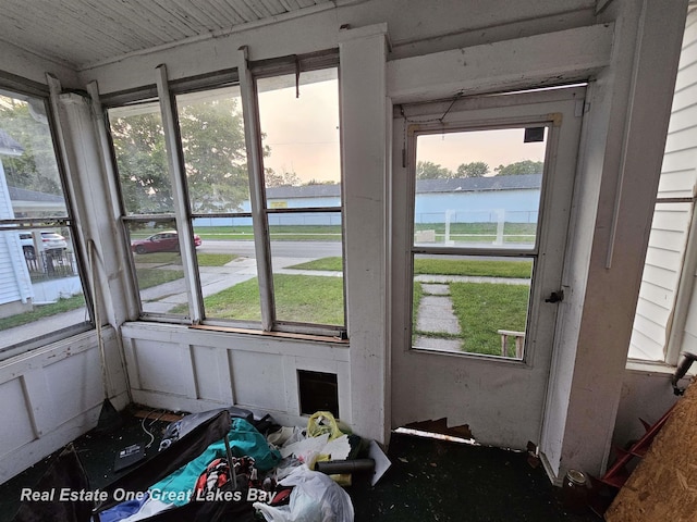 422 N Woodbridge St, Saginaw, MI 48602 - view of sunroom / solarium