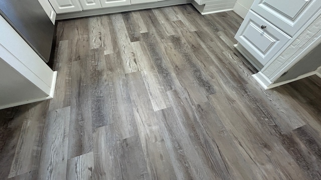 room details featuring hardwood / wood-style floors