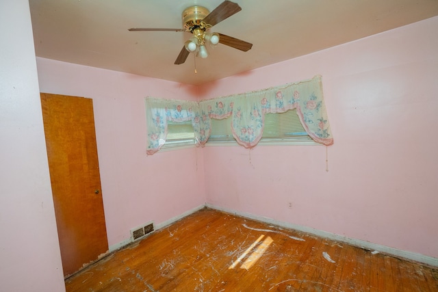 spare room featuring ceiling fan