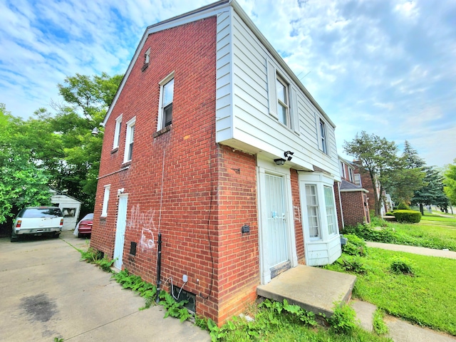 view of property exterior