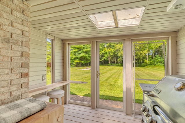 view of sunroom / solarium