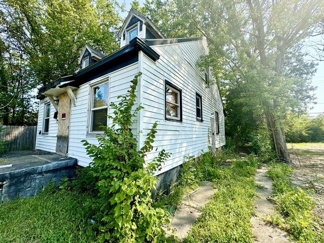 9950 Memorial St, Detroit, MI 48227 - photo 12