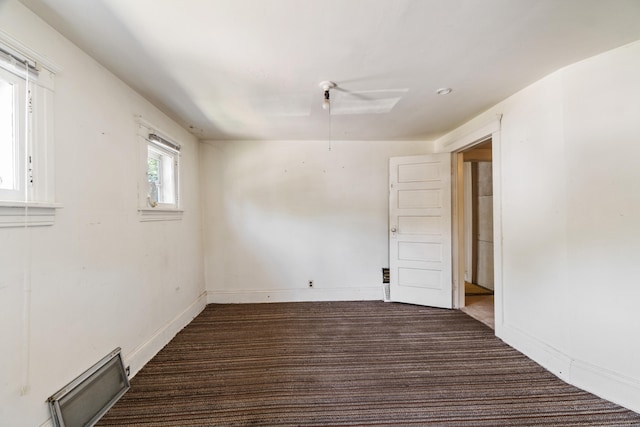 view of carpeted spare room