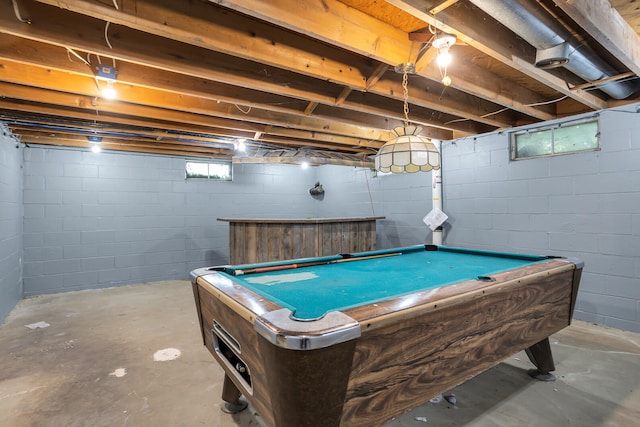 recreation room with pool table