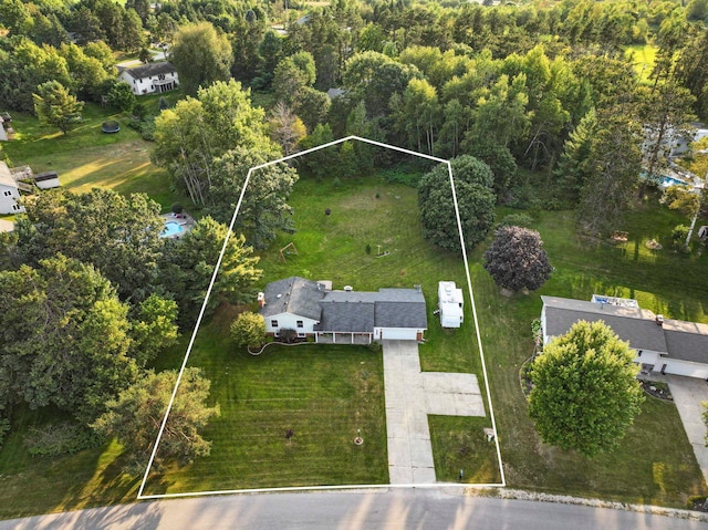 9090 Windsong Ln, Cadillac, MI 49601