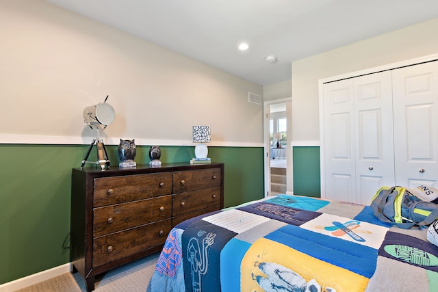 bedroom with a closet