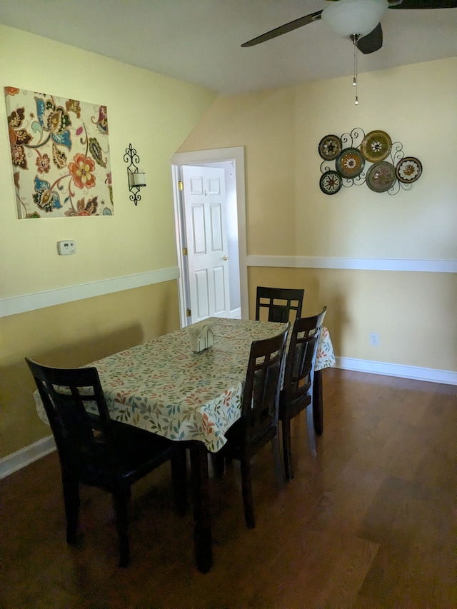 dining area with ceiling fan