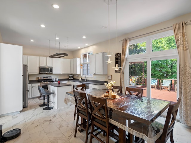 dining area with sink