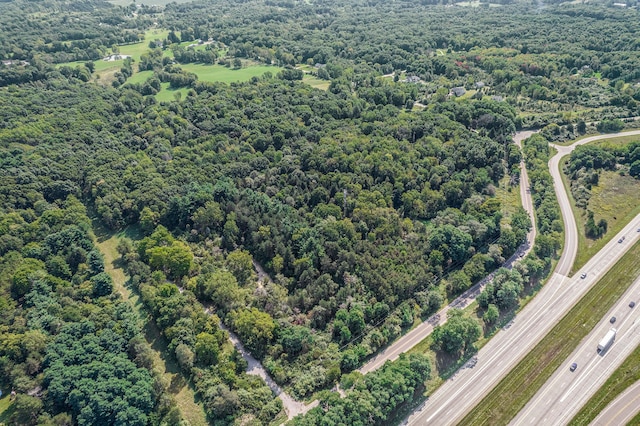 9082 Runyan Lake Rd, Fenton, MI 48430