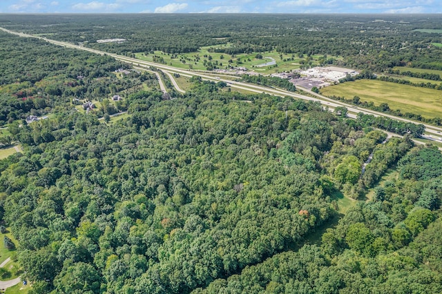 9082 Runyan Lake Rd, Fenton, MI 48430