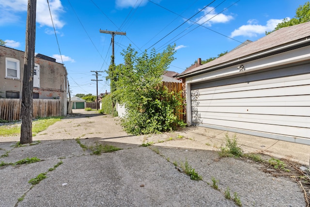 3937 Avery St, Detroit, MI 48208 - view of garage