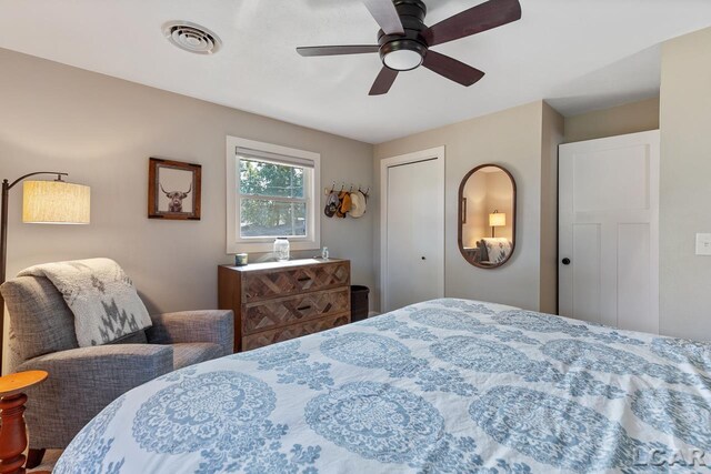 bedroom with ceiling fan