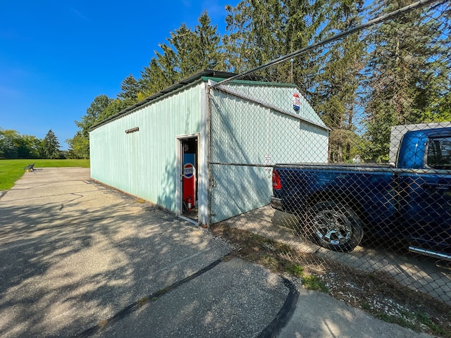 view of outbuilding