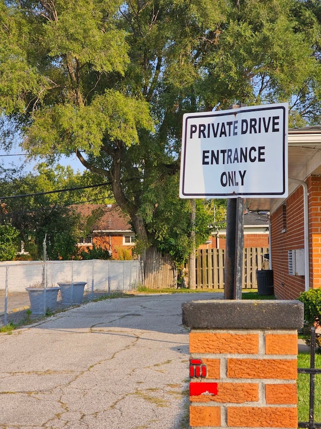 22444 S Kelly Rd, Eastpointe, MI 48021 - view of street