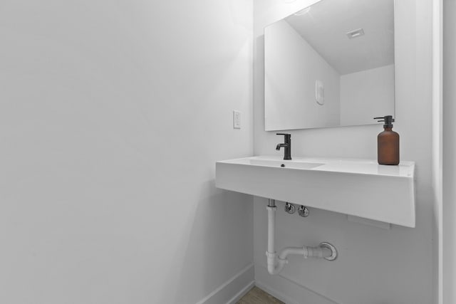 bathroom with sink