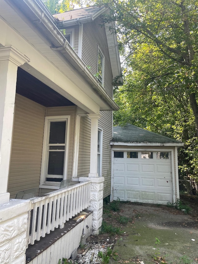 doorway to property featuring a porch