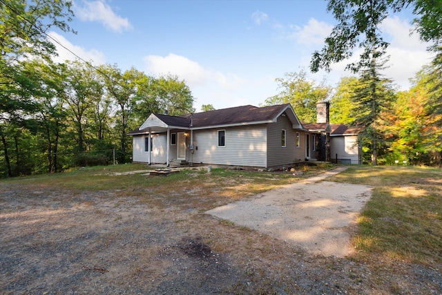 view of front of property