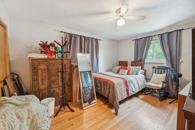 5563 Spring Creek Rd, Three Oaks, MI 49128 - bedroom featuring light wood-style flooring and ceiling fan