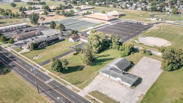 765 N Center Rd, Saginaw, MI 48638