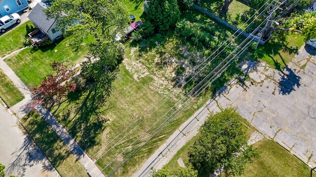 18 E Princeton Ave, Pontiac, MI 48340