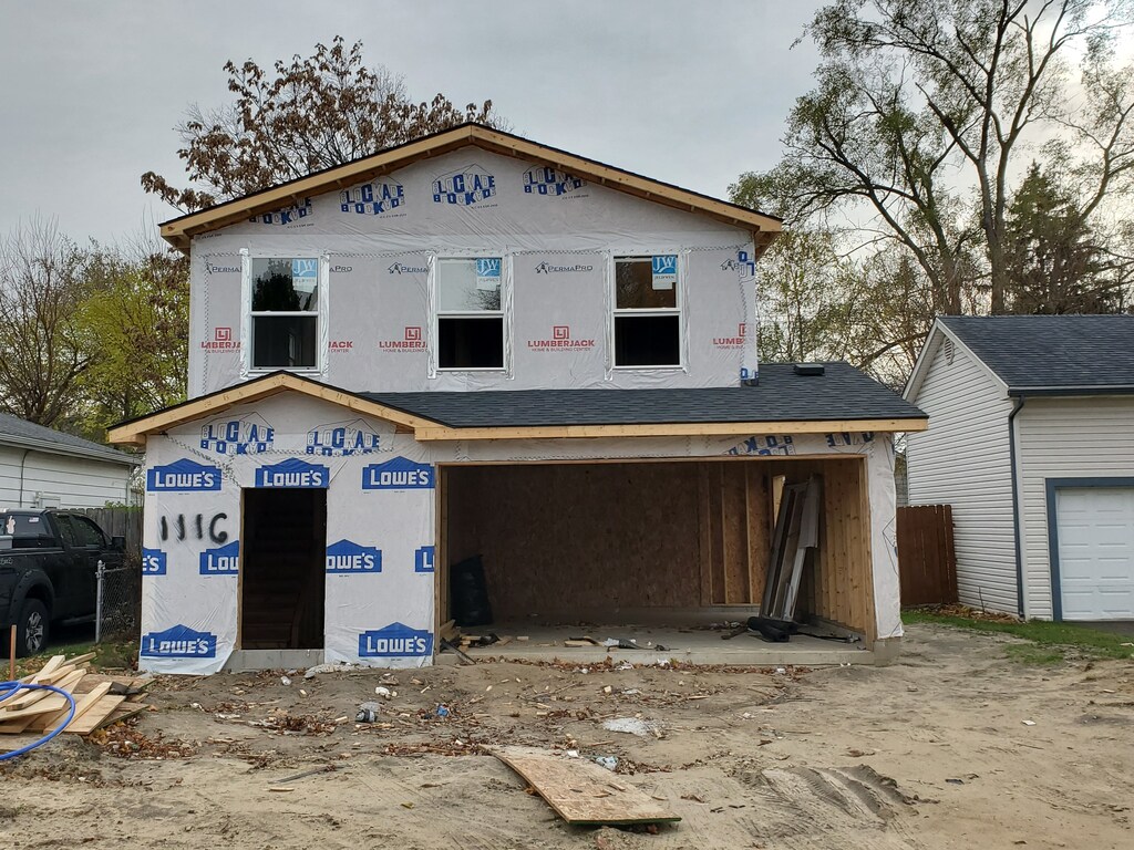 1116 E Hayes Ave, Hazel Park, MI 48030 - property under construction featuring a garage