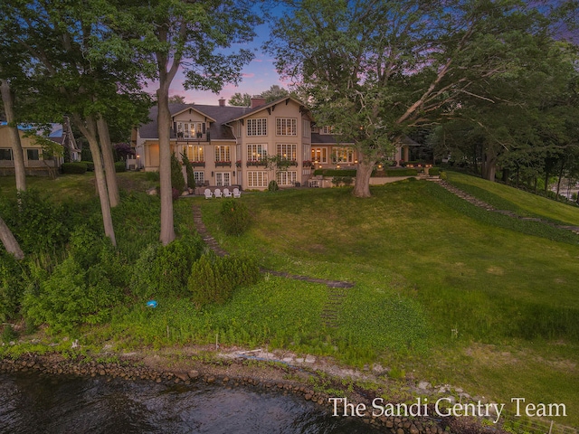 exterior space featuring a yard