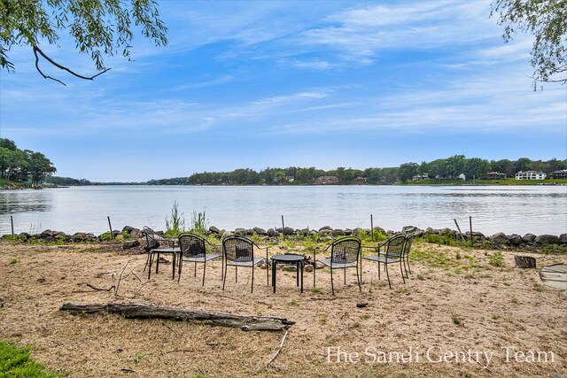 18635 N Fruitport Rd, Spring Lake, MI 49456 - water view