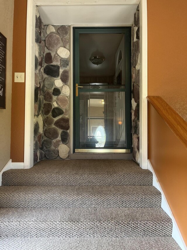 8181 15 Mile Rd, Evart, MI 49631 - detailed view of carpet