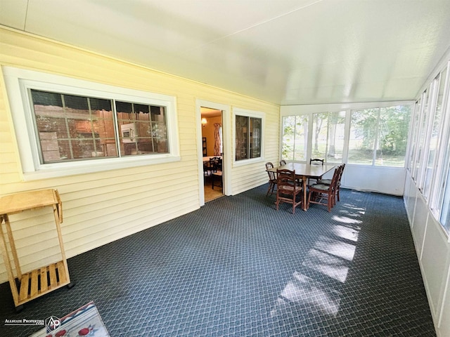 view of sunroom / solarium