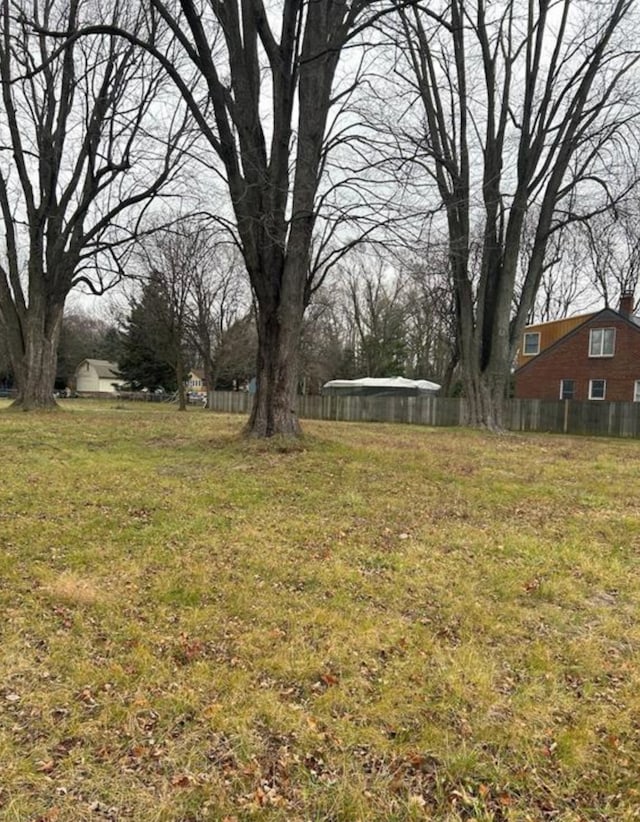 Listing photo 3 for 37580 Hayes Rd, Clinton Township MI 48038