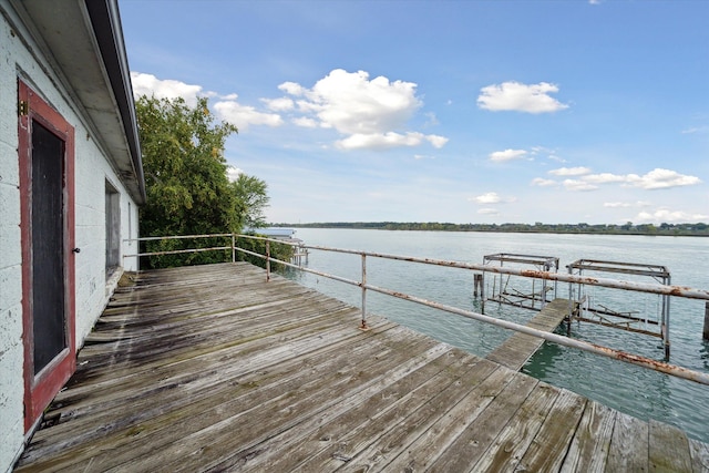 dock area featuring a water view