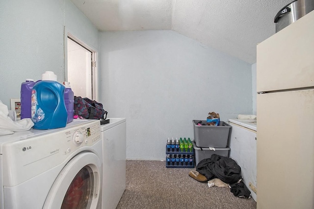 laundry room featuring carpet, a textured ceiling, and independent washer and dryer