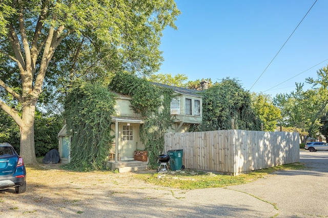 view of front of home