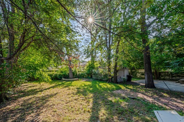 16652 Hubbell St, Detroit, MI 48235 - view of yard featuring a patio