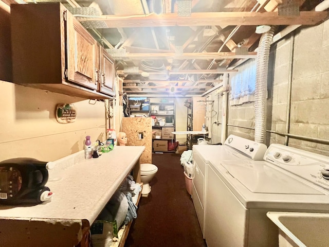 laundry room with washer and clothes dryer