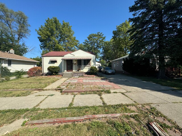 1408 W Pasadena Ave, Flint, MI 48504 - view of front of house