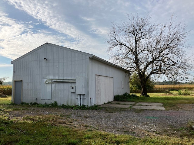 view of outdoor structure