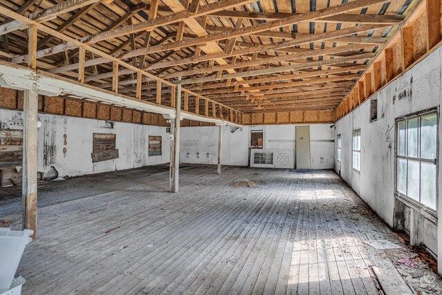 10526 Spring Arbor Rd, Spring Arbor, MI 49283 - view of garage